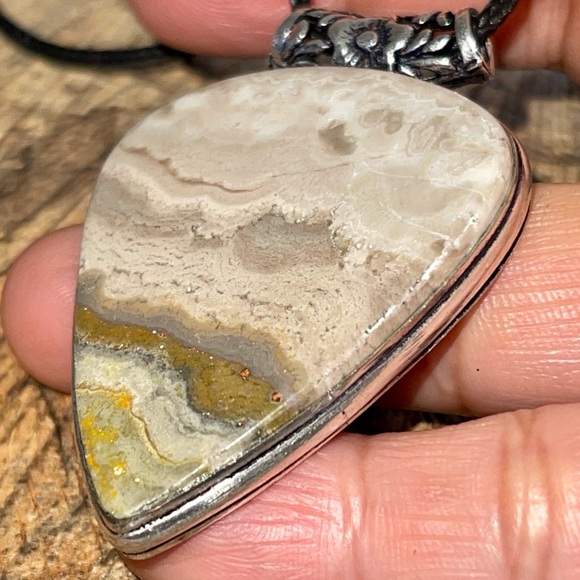 Beautiful Gray & Yellow Bumblebee Jasper 2 1/4” - Picture 5 of 17